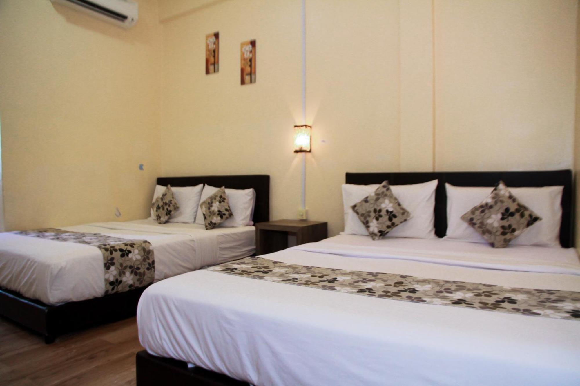 Myra Hotel Mersing Kültér fotó