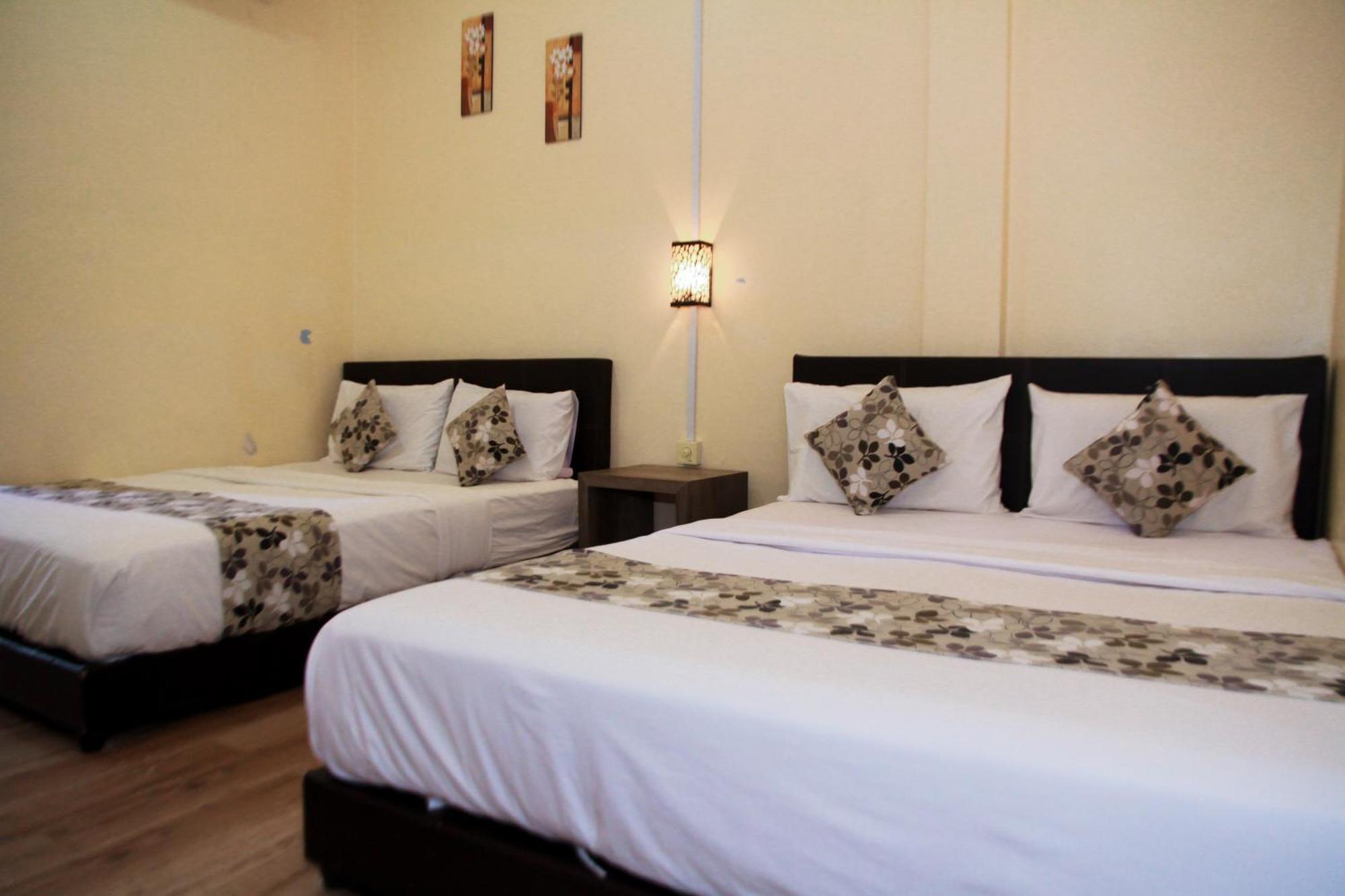 Myra Hotel Mersing Kültér fotó