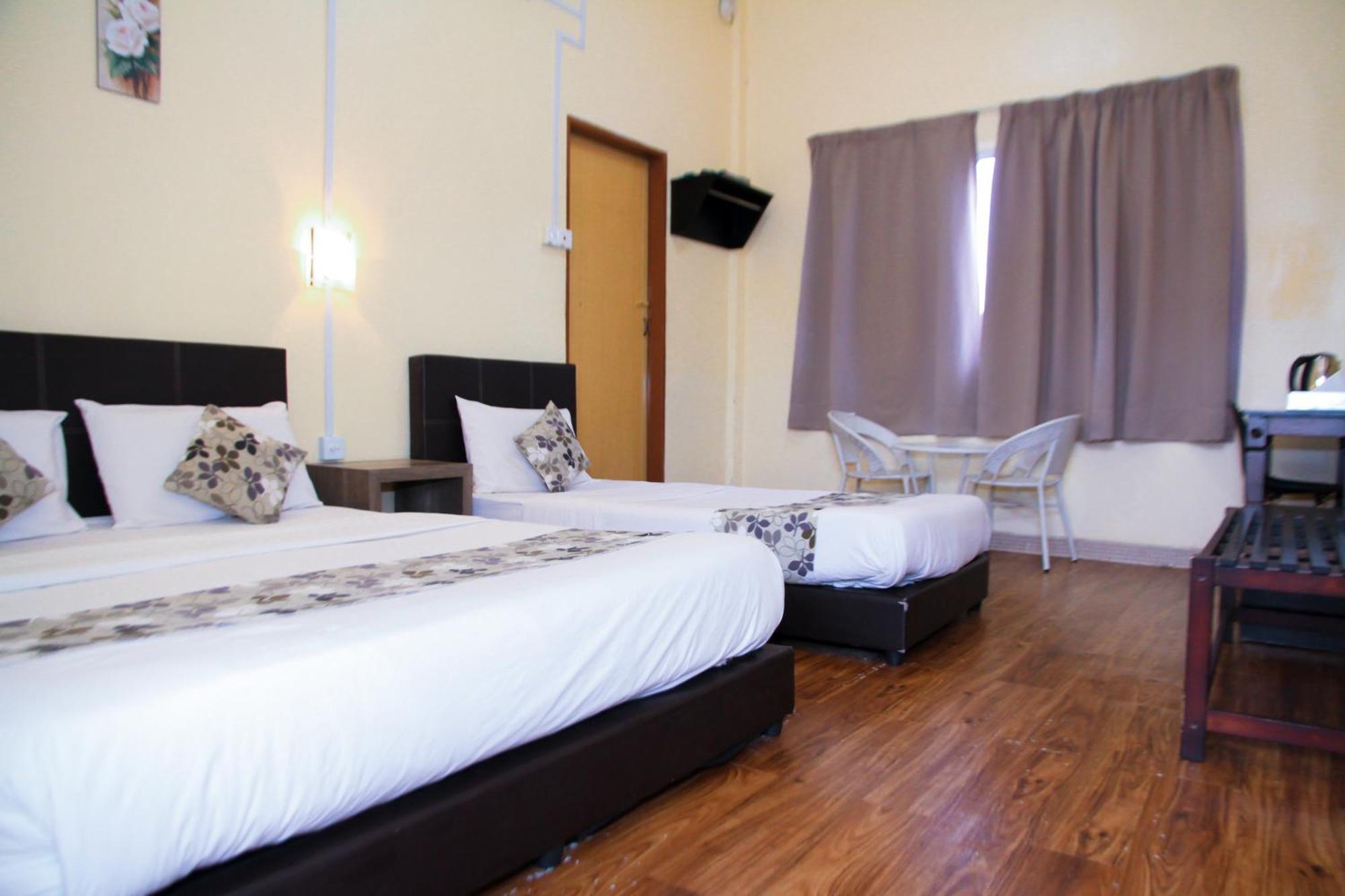 Myra Hotel Mersing Kültér fotó