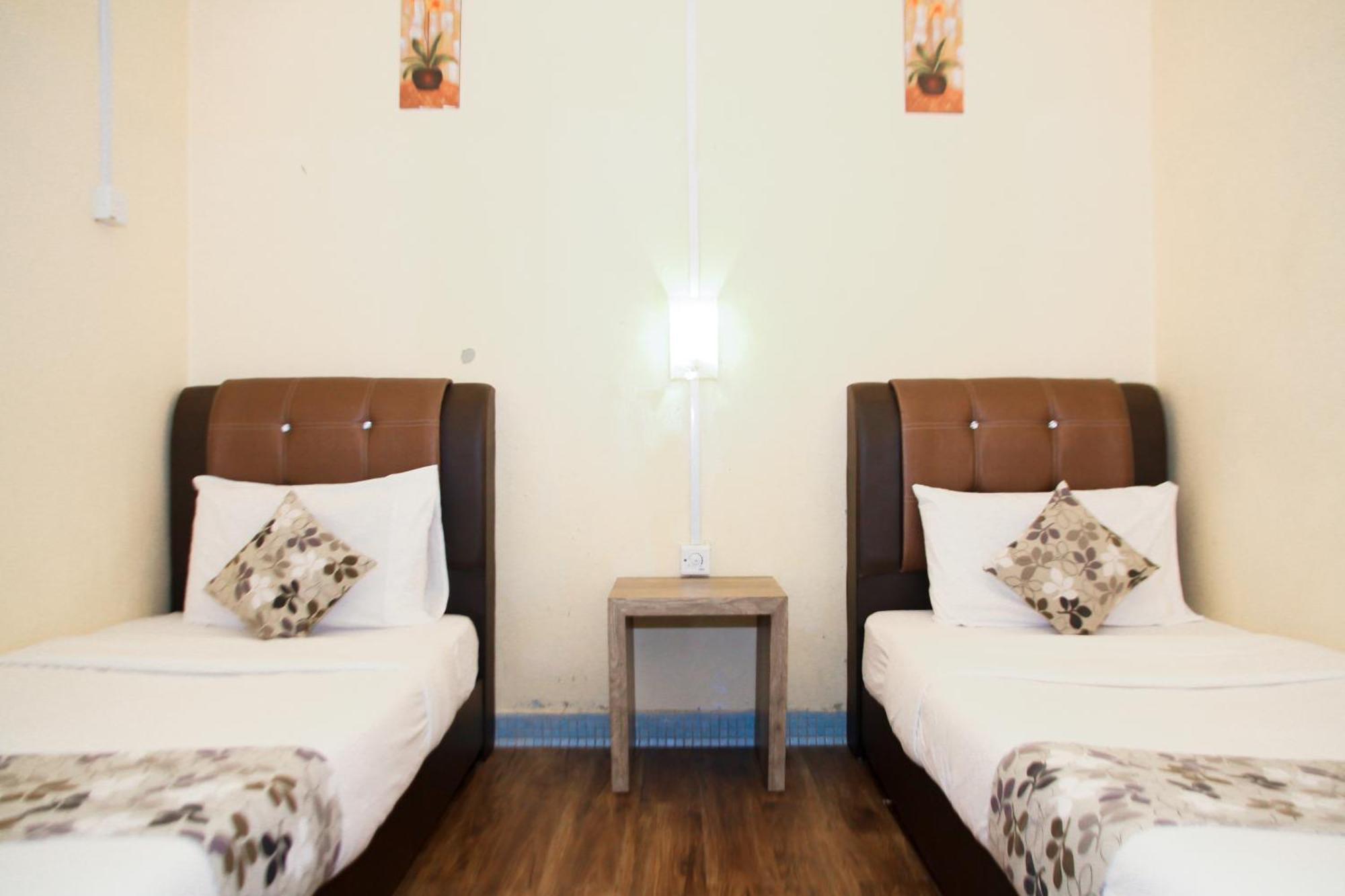 Myra Hotel Mersing Kültér fotó